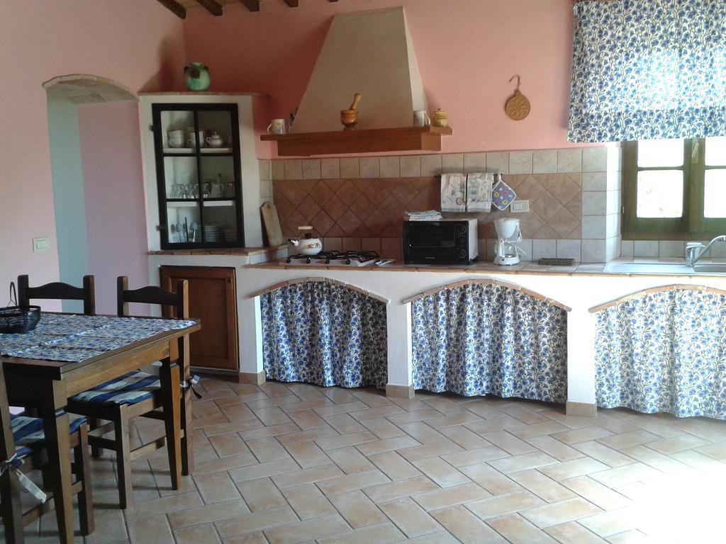 Agriturismo Cantinaccia Di Sopra Pitigliano Ruang foto