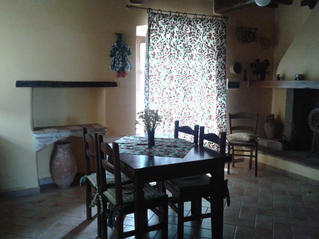 Agriturismo Cantinaccia Di Sopra Pitigliano Ruang foto